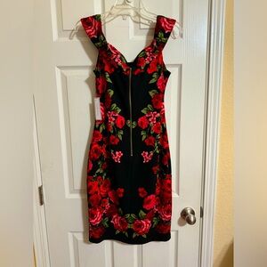 Dress with red roses Knee length